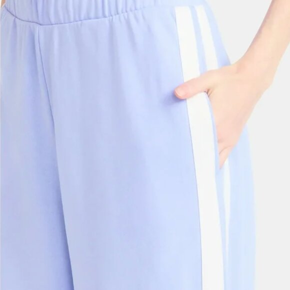 NWT No Boundaries Wide Leg French Terry Pants with Side Stripes Women's Size XL! - Picture 3 of 12